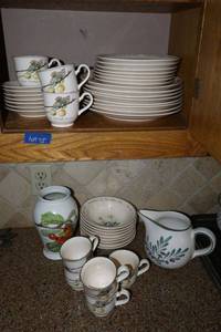 lot 175 image: Noritake Ireland The Country Diary of an Edwardian Lady dish set