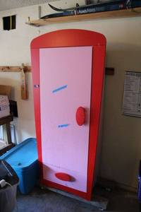 lot 288 image: Pink and red painted storage cabinet