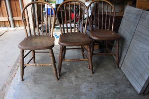 lot 302 image: Vintage spindle back chairs