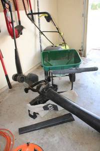 lot 309 image: Toro leaf blower and vacuum and broadcast spreader
