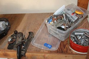 lot 328 image: Tools hand planers, socket wrenches