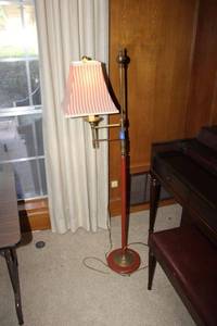 lot 100 image: Floor lamp with brass arm
