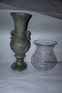 lot 106 image: Vintage green vase by Thanhardt Burger Corp. vase line 7513 M plus heavy glass hurricane globe