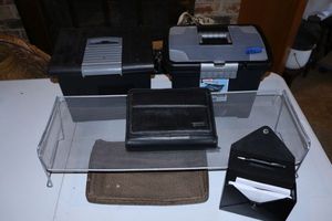 lot 129 image: Office supplies portable file holders, long silver mesh stand, Franklin Covey leather organizer, Boss card holder