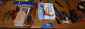 lot 342 image: Misc. tools and pocket knives
