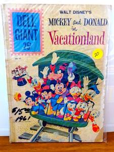 lot 20 image: Walt Disney MICKEY & DONALD IN VACATIONLAND #47 (1961) Dell Giant Comic $$$