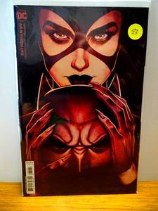 lot 93 image: DC CATWOMAN (2022) #39 Jenny Frison Cover B VARIANT NM $$