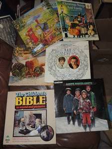 lot 363 image: albums - Christmas - julie andrews, andre kostelxnetz, the childrens bible, dallad cowboys and more