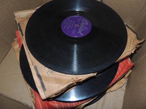 lot 392 image: vintage 78 records decca, columbia label