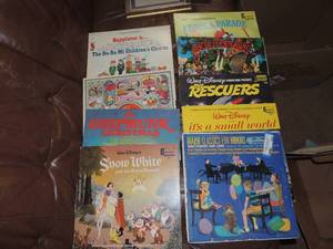 lot 364 image: Disney albums - small world, snow white, I love a parade, and more