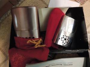 lot 1001 image: POCKET HAND WARMERS IN FLANNEL BAGS