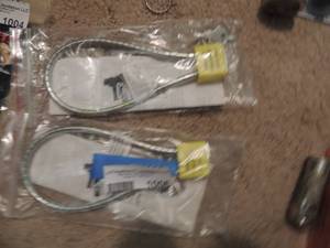 lot 1006 image: GUN locks with key new qty 2