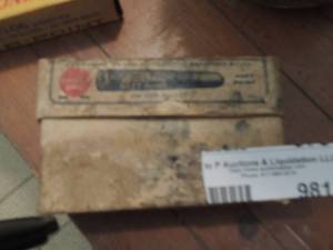 lot 981 image: VINTAGE 35 Remington ammo