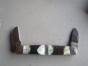 lot 716 image: country Whitter double end blades, pocket knife ,Size
