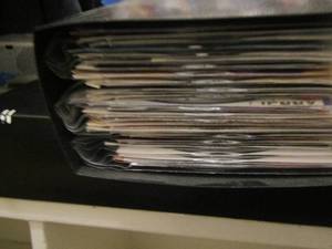 lot 639 image: VARIOUS MUSIC CDS  IN BINDER