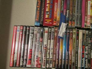 lot 786 image: large lot of dvds