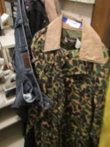 lot 730 image: lee mens jeans , camo mens jacket