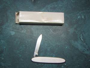 lot 829 image: uc 409 surgical pocket knife 2 blade - 5 14 blade