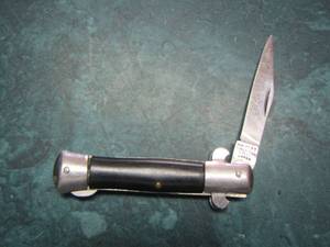 lot 810 image: MM-11-77 small pocket knife 2 18 blade - 5 18 long
