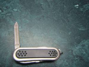 lot 772 image: multi blade knife small