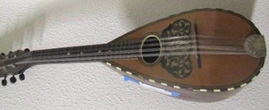 lot 8 image: ACOUSTIC 12 STRING GUITAR MANDOLIN    VINTAGE
