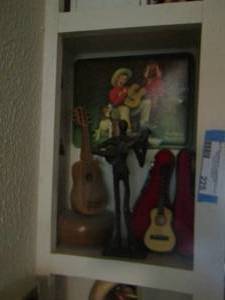 lot 225 image: guitar home dcor