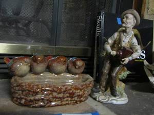 lot 209 image: bird home decor, man ceramic statue