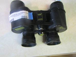 lot 269 image: 735 - 420ft seeing range binoculars by bushnell