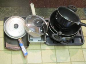 lot 288 image: pot and pans, baking dishes