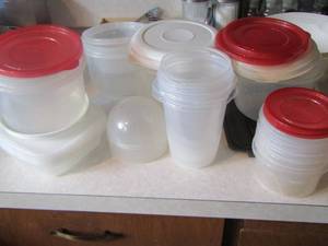 lot 292 image: Large PLASTICWARE Lot