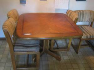 lot 30 image: Beautiful vintage square dining table perfect for 2-4 people comes with 4 chairs has normal wear and tear