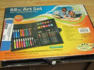lot 322 image: 68 pc art set