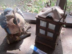 lot 433 image: metal bird house - wooden bird house
