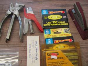 lot 498 image: brighter staples and staple gun