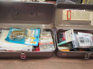 lot 525 image: 3 metal boxes with rubber nuts- wooden dowls -