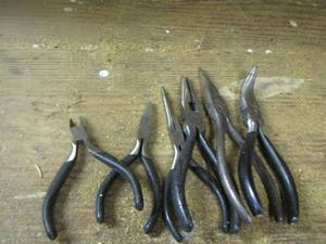 lot 539 image: needle nose plyers , a few specialty ones