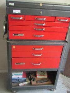 lot 562 image: rolling craftsman tool box, top storage- 9 drawer, bottom storgae very nice $$$$$$$$$$$$