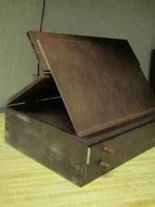 lot 613 image: art case with oil paints, markers, color pencils