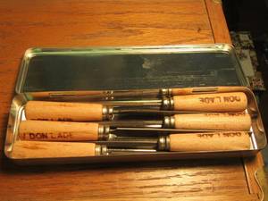 lot 682 image: qty 6 wood carving tools
