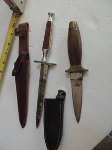 lot 422 image: 2 daggers japan - 5 12 blade, pakistan 4 12 blade