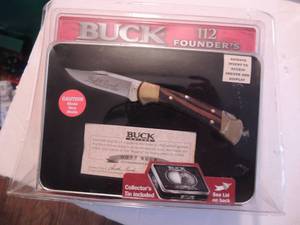 lot 572 image: BUCK 112 rangers - buck -founders edition new - in collectors tin