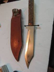lot 722 image: Kabar bowie knife in sheath stag handle, 8 12 blade - 13 14 long - 1 34 width of blade brass tang