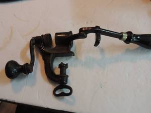 lot 879 image: vintage cast iron shotgun shell reloading tool loading crimper
