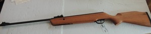 lot 541 image: Crossman Storm XT Model C1K773932 .177 cal