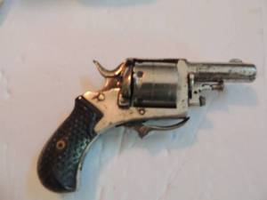 lot 391 image: Belgian Bulldog Revolver Folding Trigger