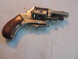 lot 661 image: German folding trigger Revolver .22 or .32 rimfire