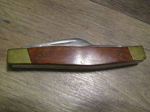 lot 771 image: KA- BAR 1109 multi blade pocket knife 4 closed