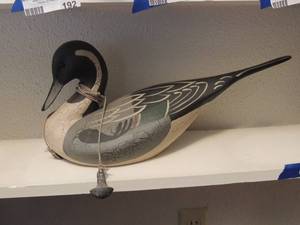 lot 402 image: BIG SKY CARVERS - CARVED WOODEN DUCK #14272000  SIGNED