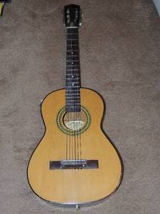 lot 372 image: CLASSICO GUITAR