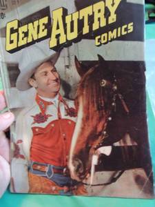 lot 814 image: Dell Comics #17 Gene Autry